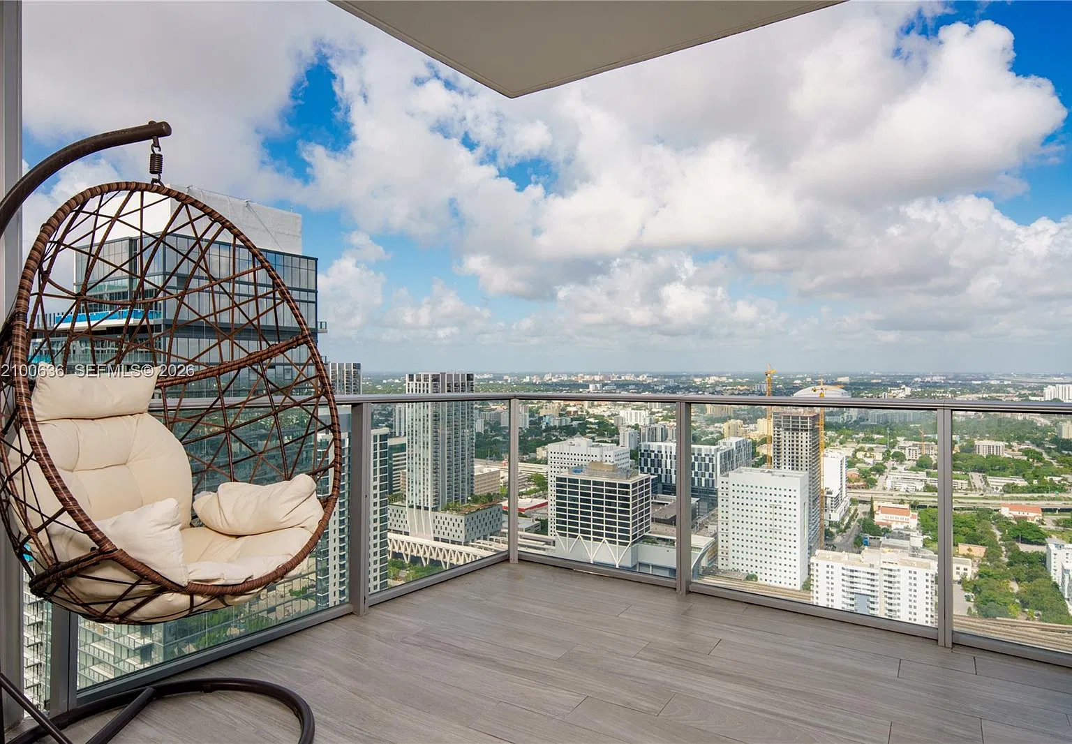 Paramount Miami Worldcent — Photo 3