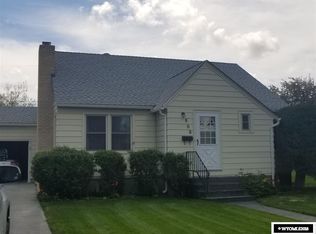 808 Grace Ave, Worland, WY 82401