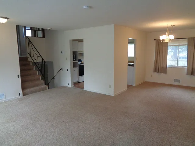 907 Bricker Blvd — Photo 3