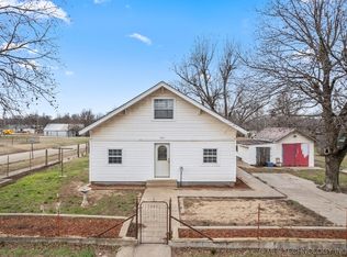 803 N Steele Ave, Cushing, OK 74023