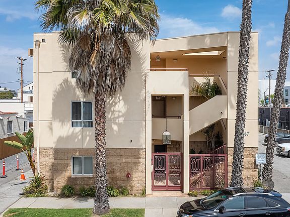 4th image of 1347 23rd St #39