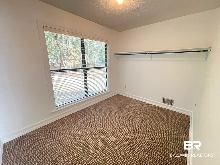 6621 Purvis Rd — Photo 41