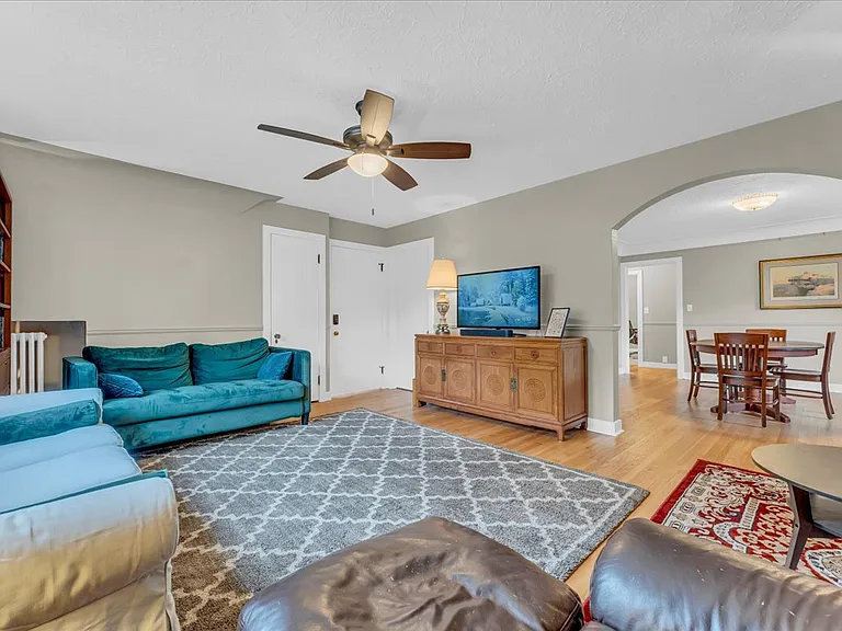 609 Neff Rd — Photo 3