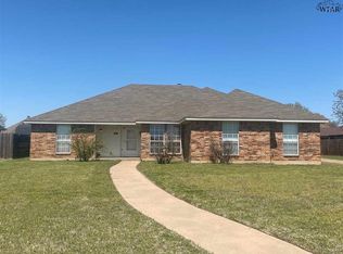 2 Mattie Cir, Wichita Falls, TX 76310