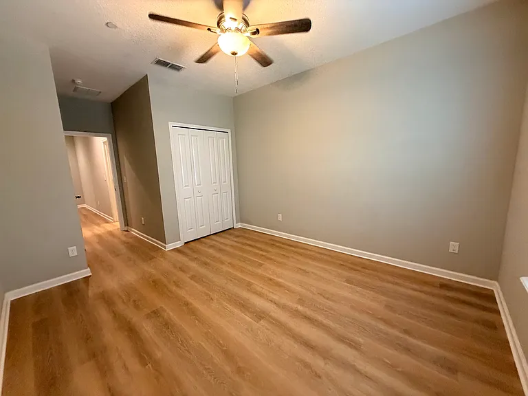 24 Pindo Palm Dr — Photo 28