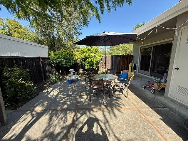 109 Miramonte Dr — Photo 10