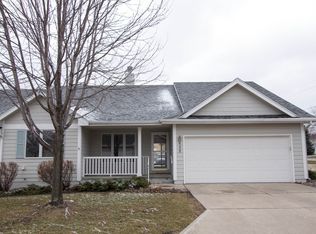 602 NE Oakhurst Dr, Grimes, IA 50111