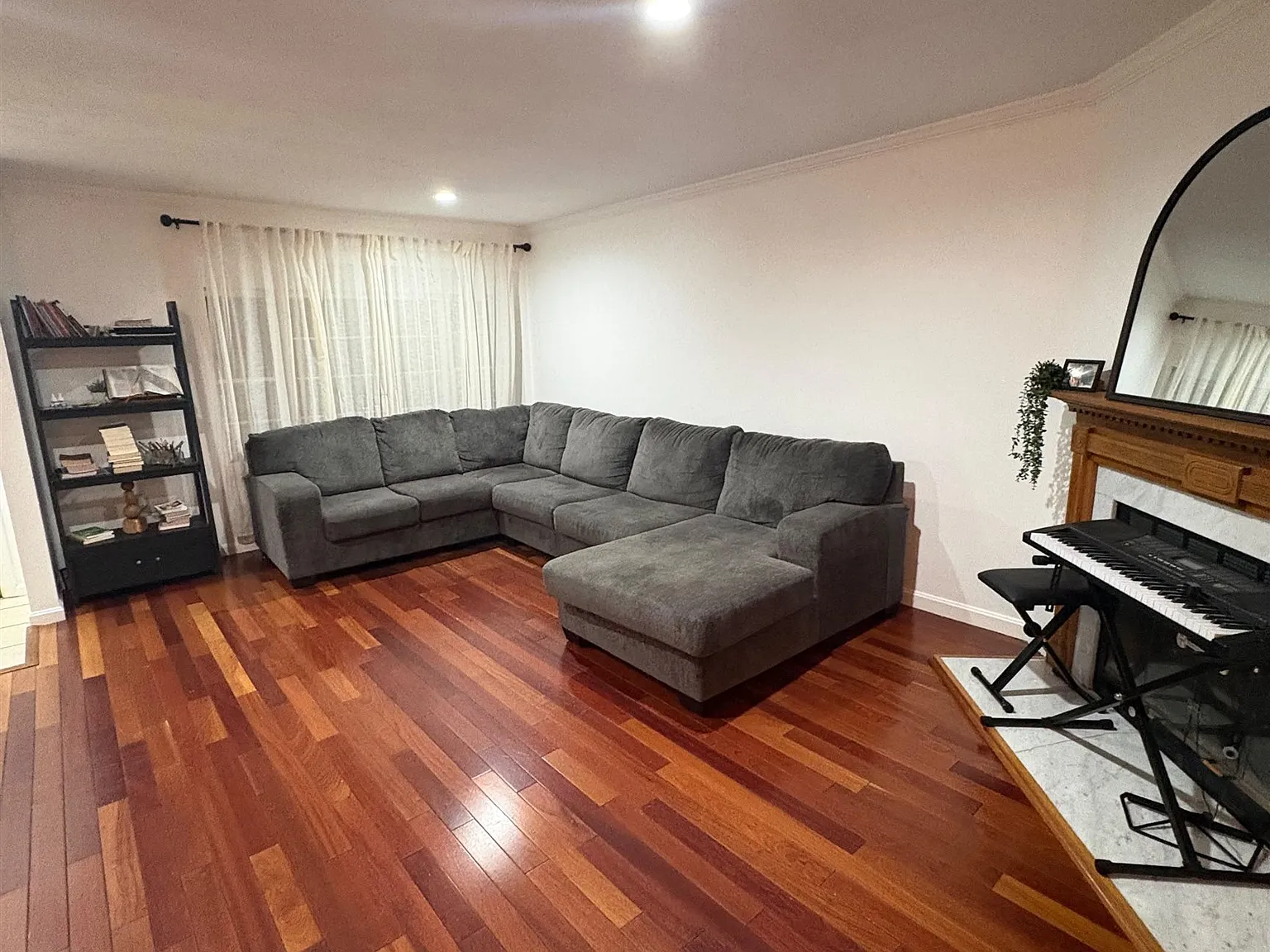 2 bed, 2.5 bath, 1807 sqft, $3,000 — Photo 4