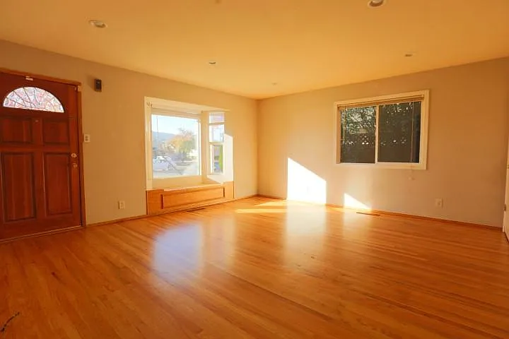 Building Photo - 1789 Wyrick Ave