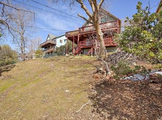 1171 Grass Valley Rd, Lake Arrowhead, CA 92352