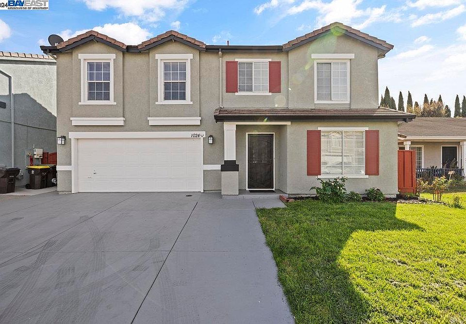 1st image of 1024 Royalblue Dr