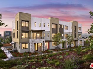 27056 Tanager Ln, Valencia, CA 91381