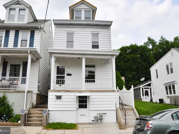 612 Carbon St, Pottsville, PA 17901