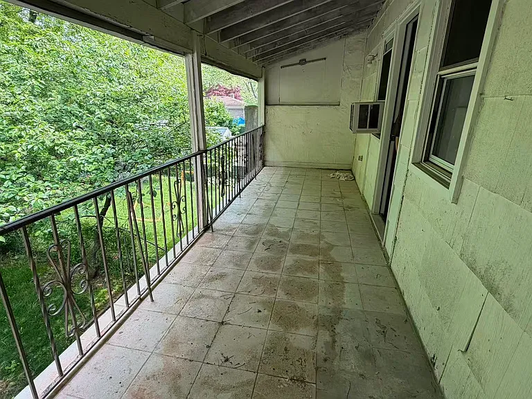 622 Hylan Blvd #2 — Photo 3