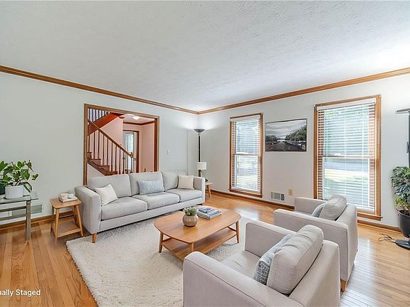 3rd image of 3313 Bruckner Blvd