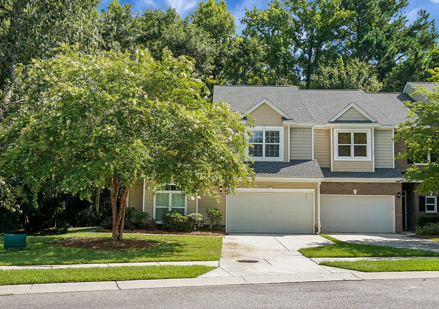 1645 Cristalino Cir — Photo 1