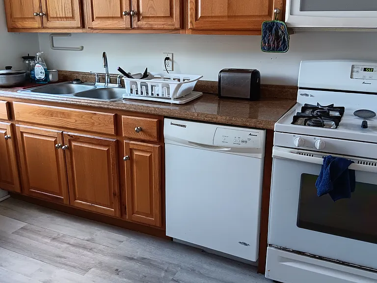 5439 Jackson St #2-1 — Photo 8