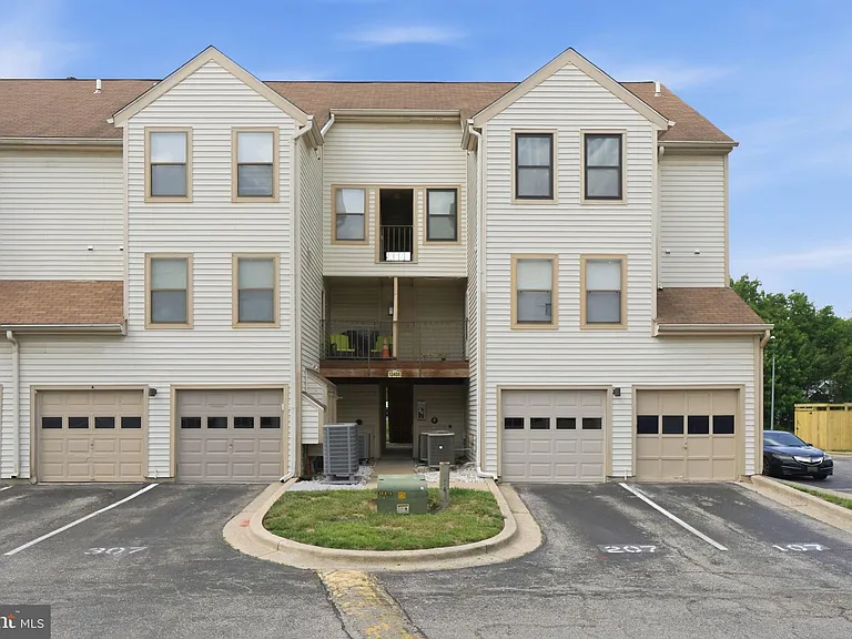 13408 Shady Knoll Dr #308 — Photo 20