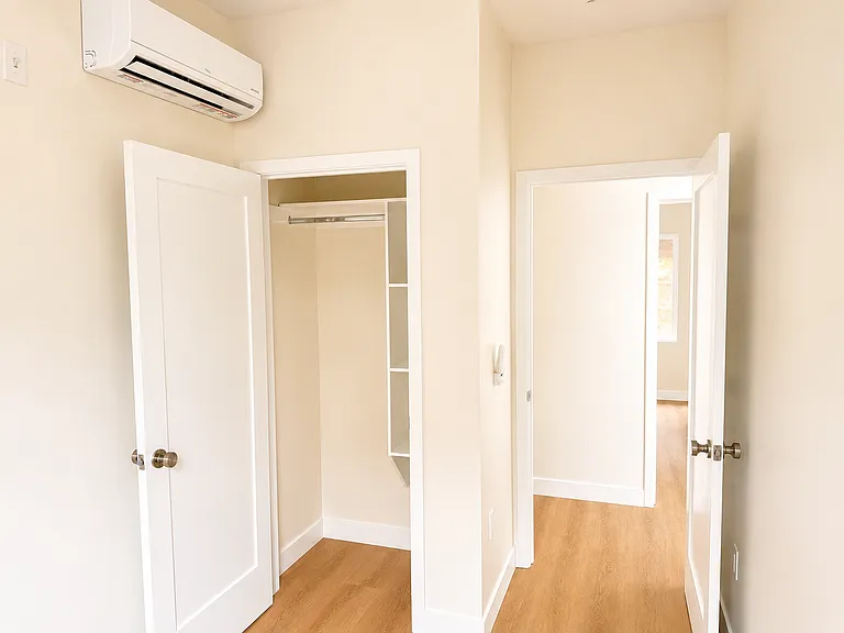 873 N Madison Ave #1 — Photo 12