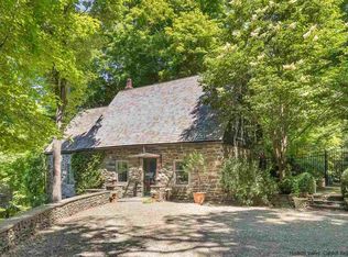 40 Barrytown Rd, Red Hook, NY 12571