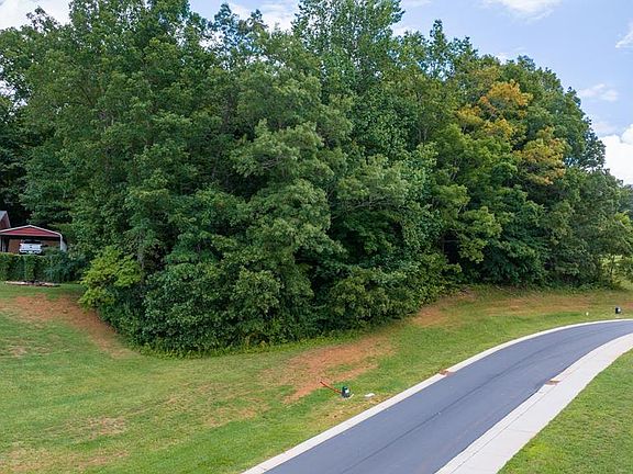 3rd image of 19 Scenic Ridge Cir