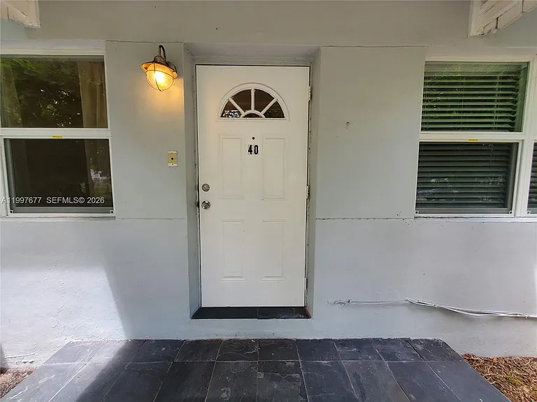 40 NW 44th St #40 — Photo 3