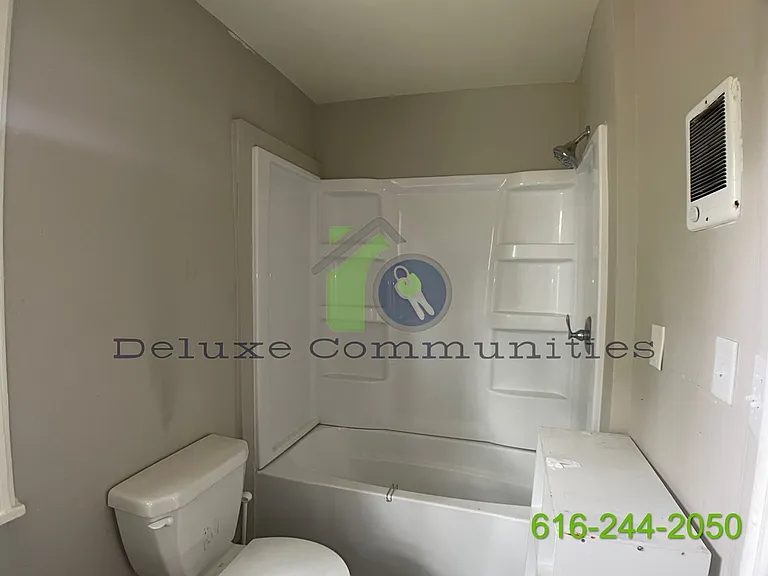 155 National Ave NW — Photo 12