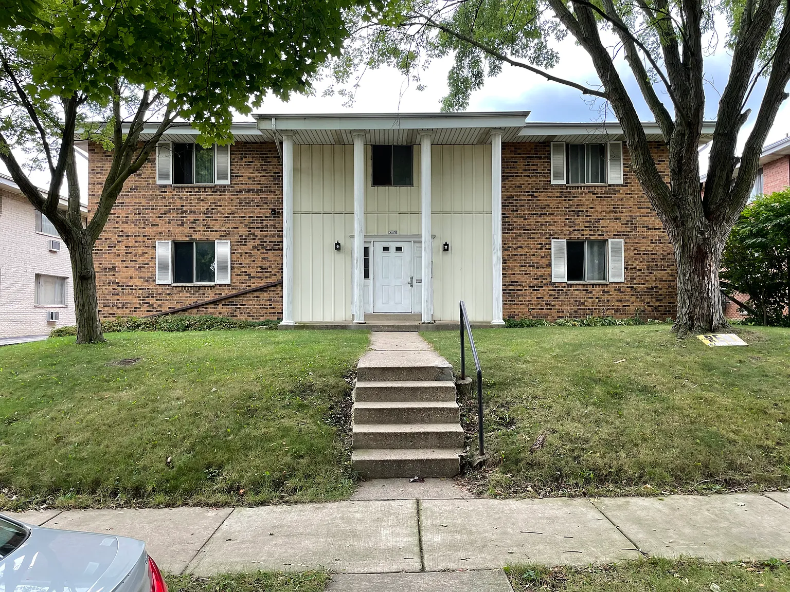 3170 S Brust Ave — Photo 1