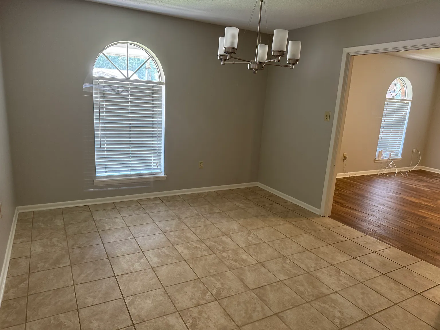 4 bed, 1553 sqft, $1,800 — Photo 4