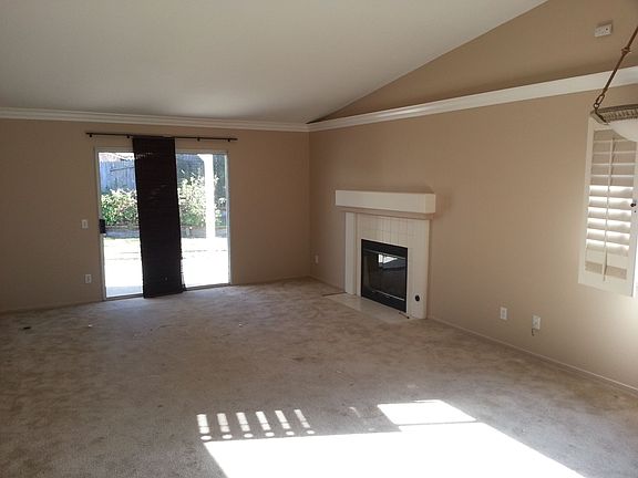 New Paint 2013, Fireplace in