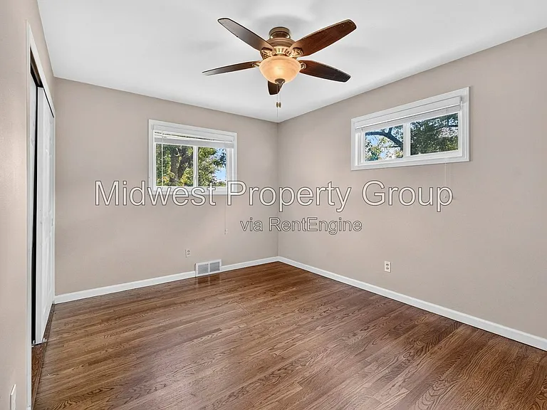 1205 Acredale Dr — Photo 11