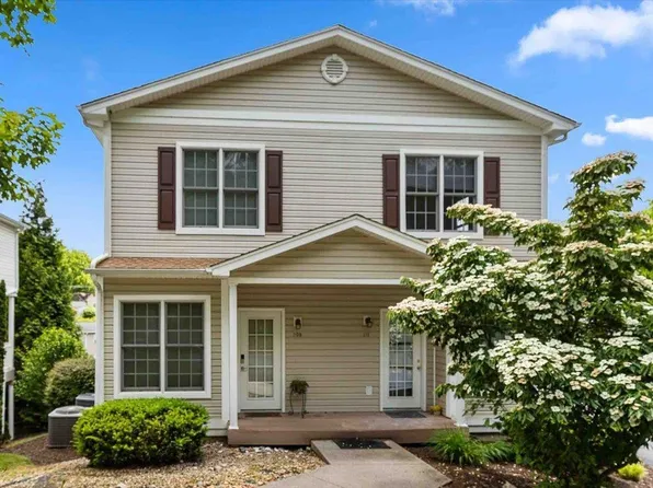 209 Heights Ln #209, Blacksburg, VA 24060