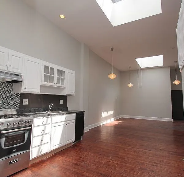 1527 South St #2R — Photo 6