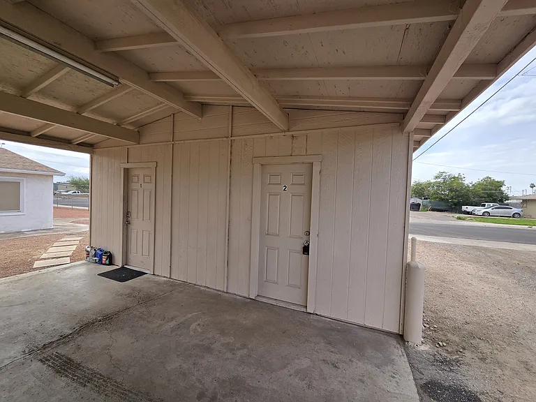 1007 N Scovel St — Photo 13