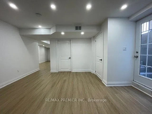 10 Stanton Ave #BASEMENT — Photo 7