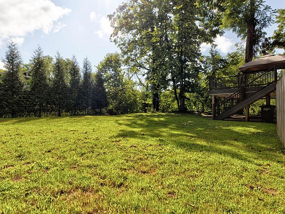 21st image of 148 Hidden Grove Ln