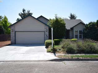 335 SE 7th Way, Canby, OR 97013