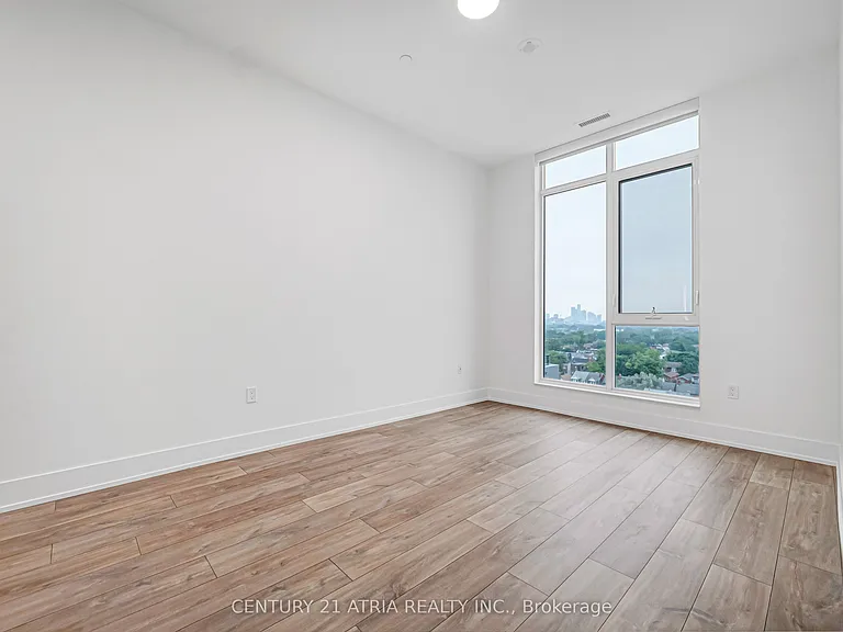 858 Dupont St #Penthouse 03 — Photo 12