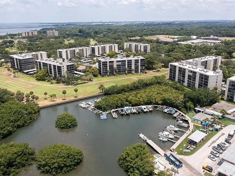 800 Cove Cay Dr — Photo 18