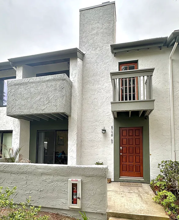 8750 Villa La Jolla Dr #69
