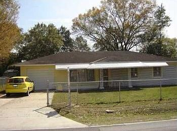 1st image of 12205 N Boulevard St