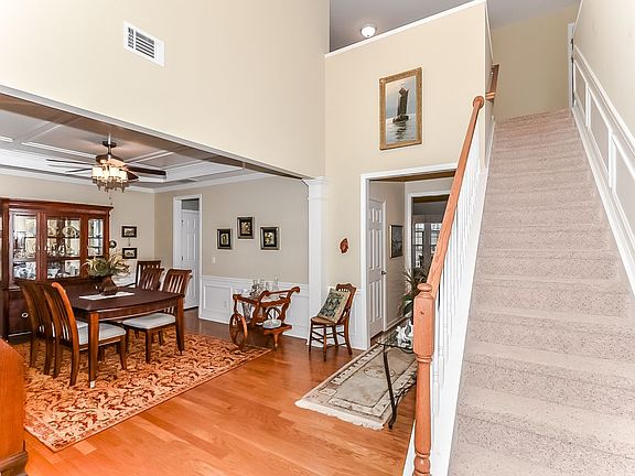 5th image of 2067 Belair Dr