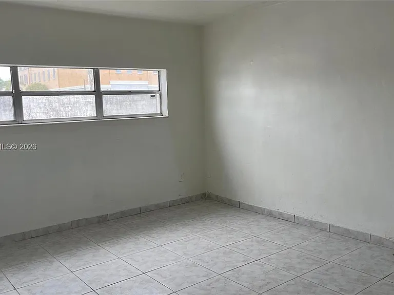 1855 NE 121st St #2 — Photo 9