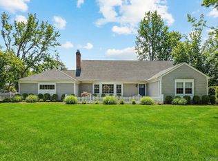 38 Hewlett Lane, Port Washington, NY 11050