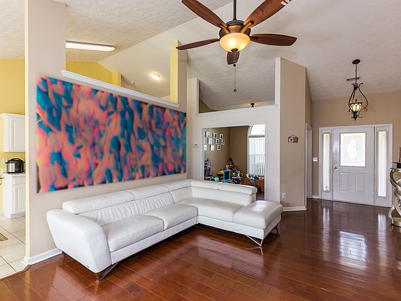3rd image of 1444 Alamein Dr