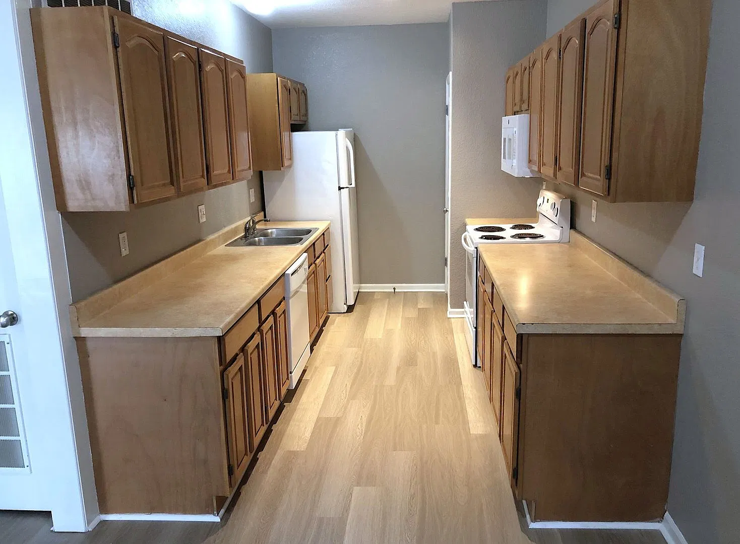 104 Logan Street — Photo 3