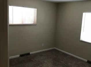 1716 Menard Dr, Belleville, IL 62220