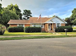 102 Page St, Clarkton, MO 63837