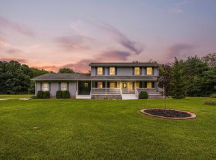 6472 Jordan Rd, Jackson, MI 49201