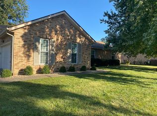14 Bourdelais Dr, Swansea, IL